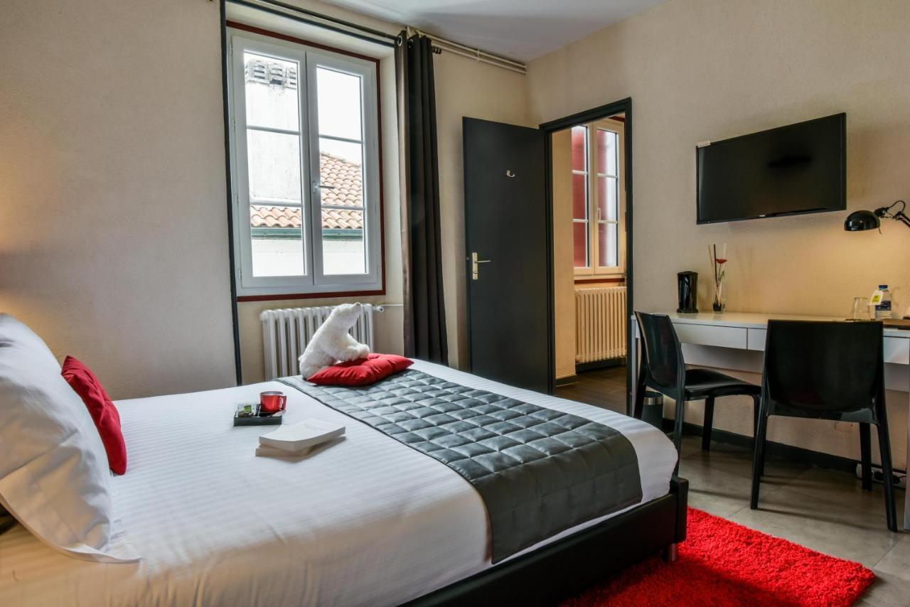 Hotel Auberge L'Estanquet Urt Экстерьер фото